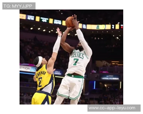 杰伦布朗首节狂砍16分全场19中13砍下32分引领球队胜利